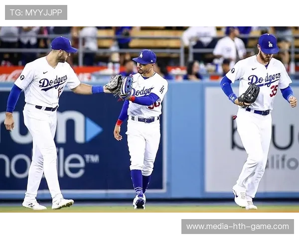 棒球 MLB 季后赛再现满贯炮奇景